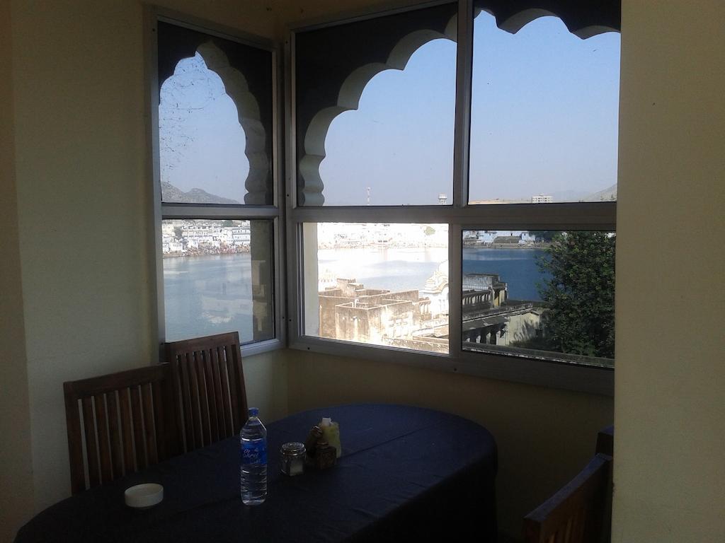 Pushkar Lake Palace Екстер'єр фото
