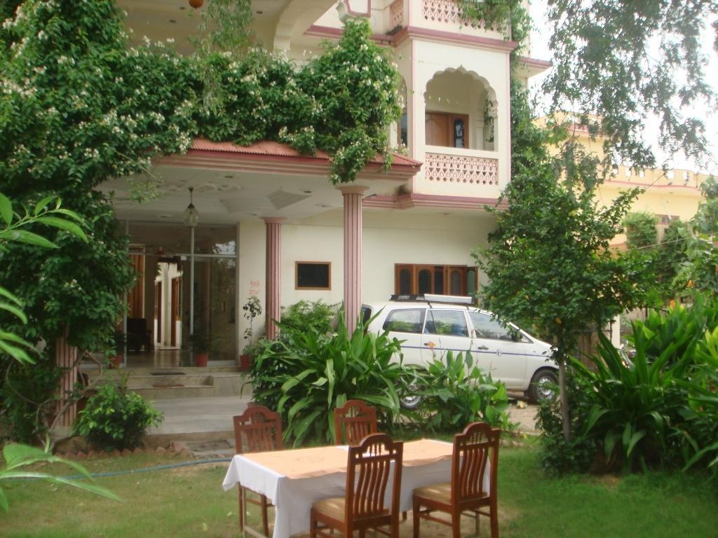 Pushkar Lake Palace Екстер'єр фото
